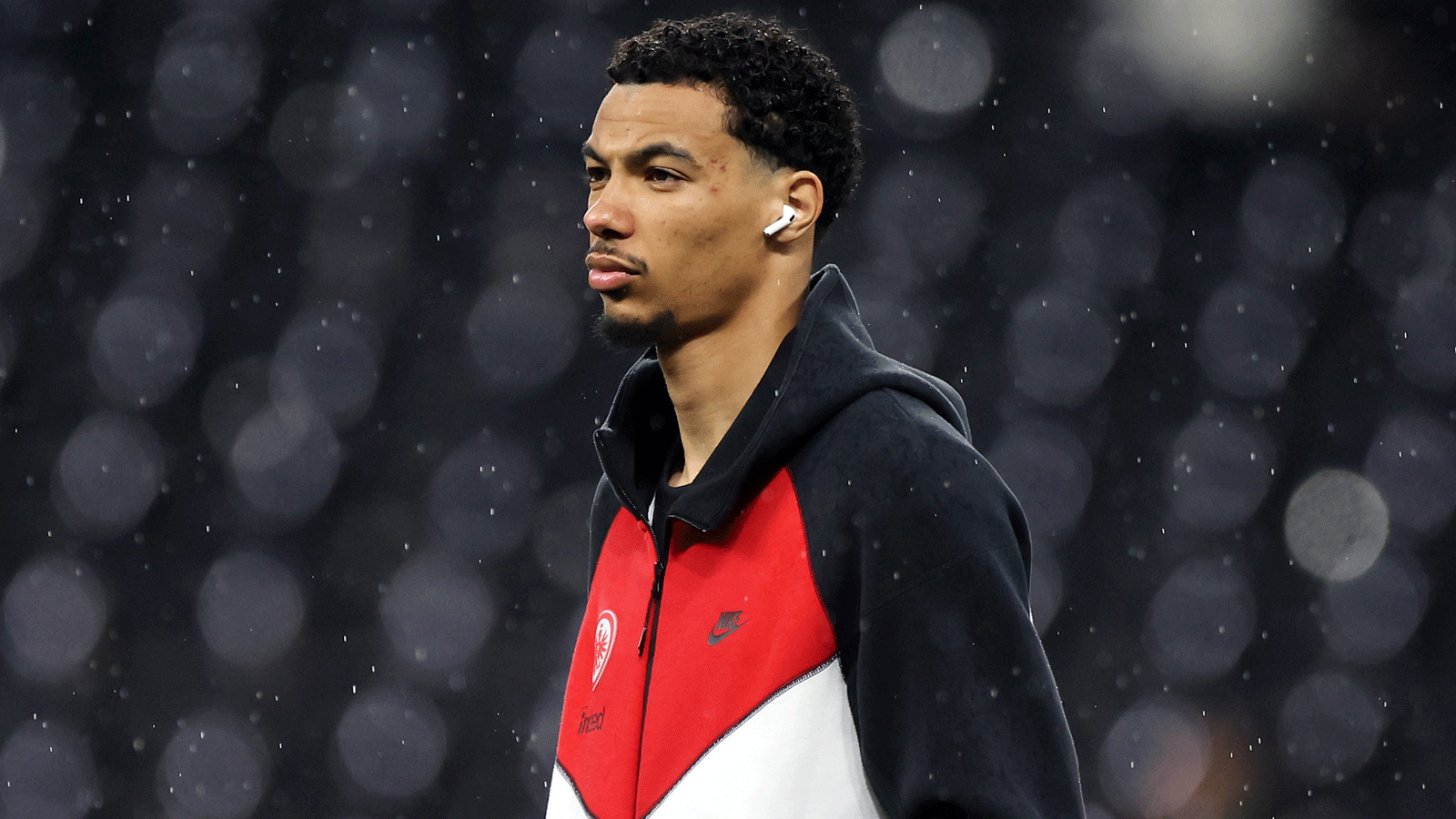 'Trying to buy the league again!' - Liverpool's £79m Hugo Ekitike deal leaves rival fans FUMING as Reds' summer spending spree closes in on £300m mark 9 06 5