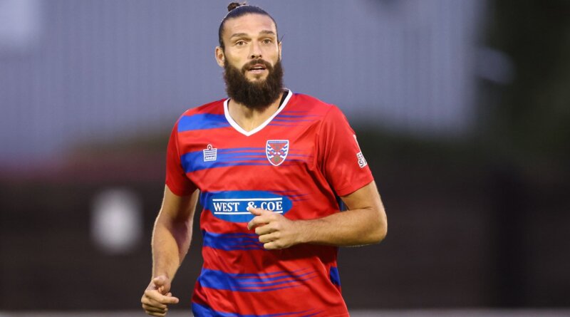 Andy Carroll Dagenham debut
