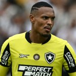 Manchester United transfer boost in John Victor chase 1 GettyImages 2188351800