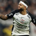 Memphis Depay Clears Air on Corinthians Bonus Dispute 3 GettyImages 2213260275