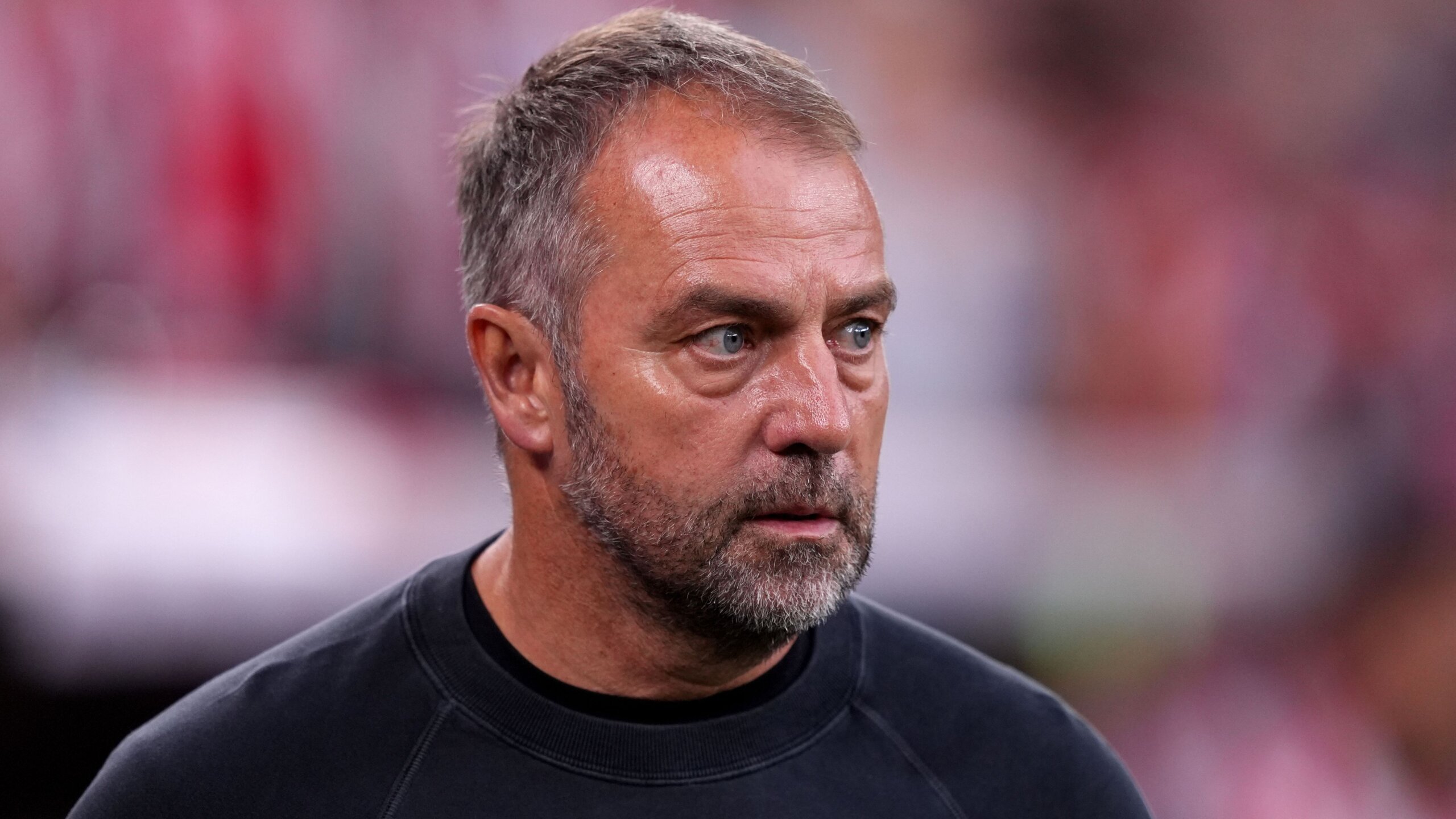 Hansi Flick stuck with goalkeeper nightmare as wantaway Inaki Pena remains only available option despite Joan Garcia arrival and Wojciech Szczesny renewal 2 GettyImages 2217008482 scaled