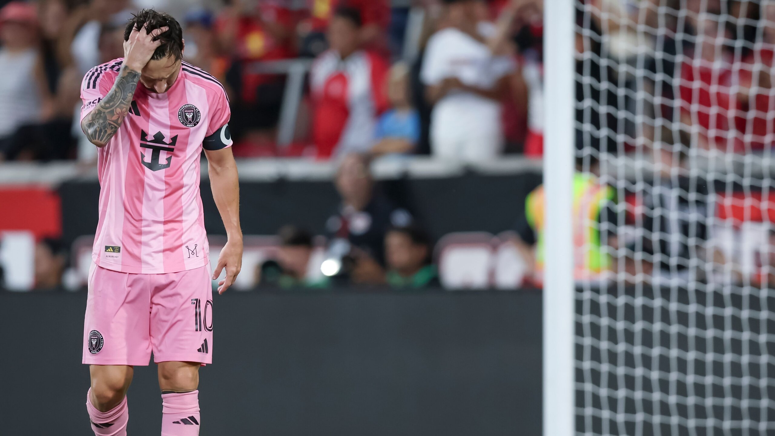 'Don't sign the contract if you're not going to live up to it' - USMNT icons Alexi Lalas, Landon Donovan express concerns over Lionel Messi's decision to skip 2025 MLS All-Star 2 GettyImages 2226217245 scaled