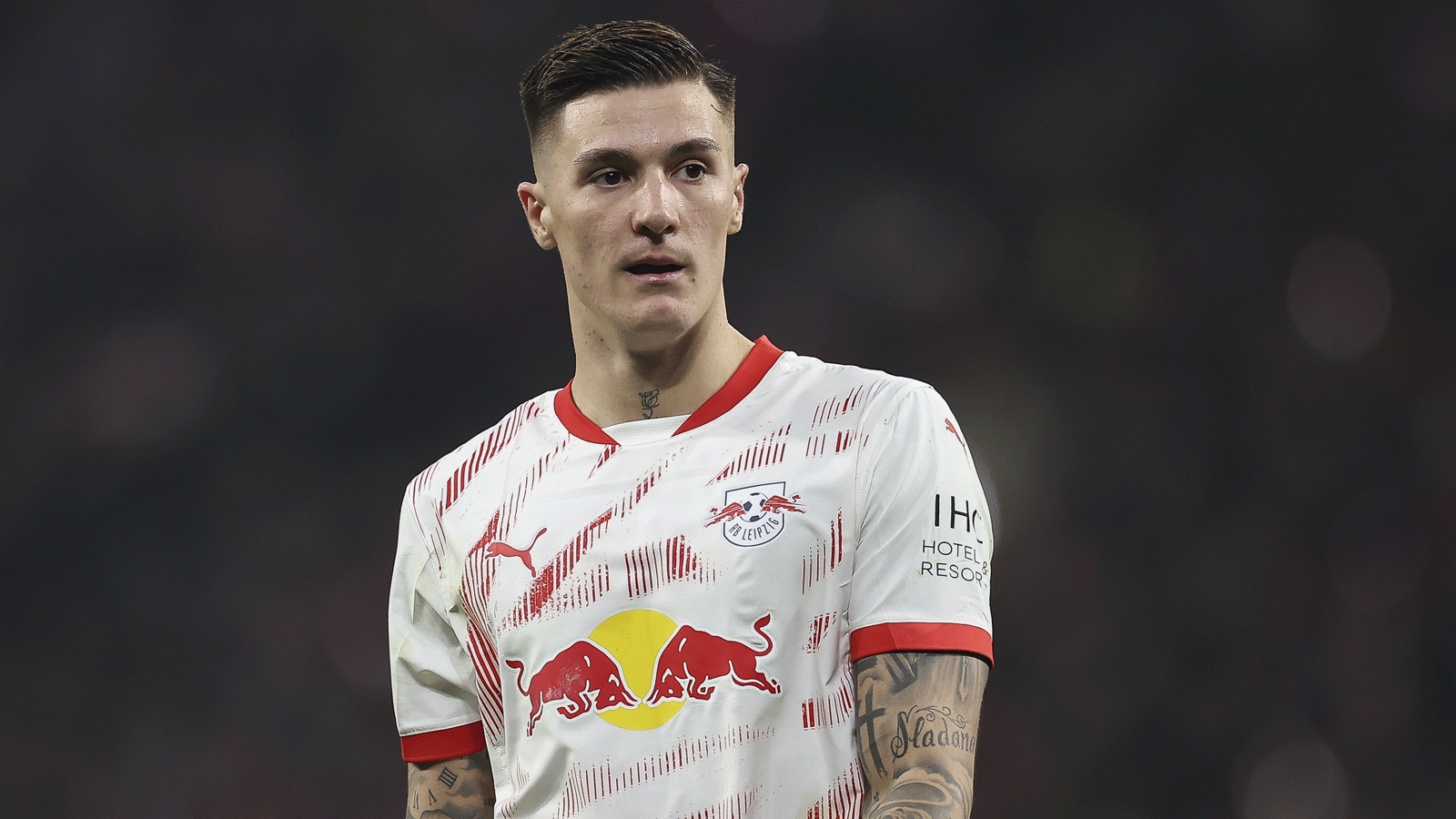 Benjamin Sesko Joins Manchester United: High Ceiling, Big Questions 8 06