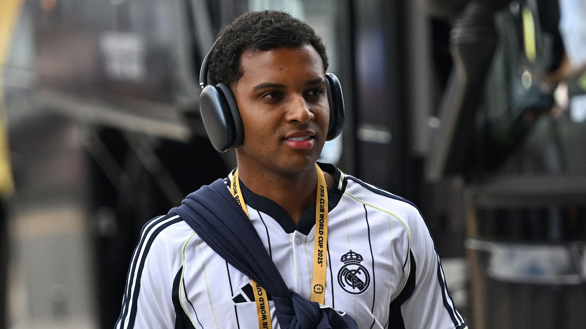 Rodrygo Transfer Talks Heat Up as Agent Meets Premier League Giants 4 FotoJet2093