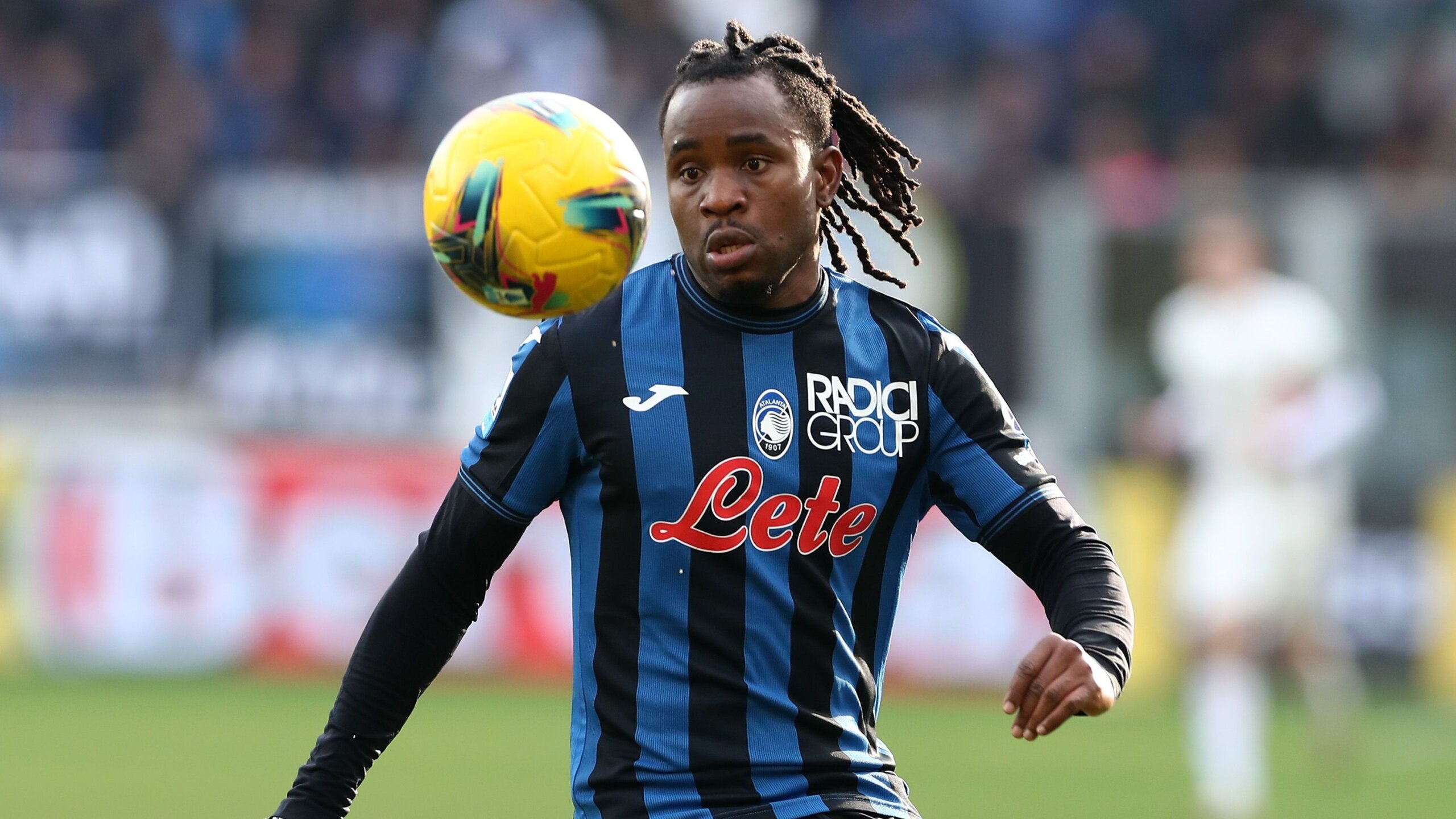Arsenal Pursue Ademola Lookman Amid Atalanta Tension 4 GettyImages 2202797724 scaled