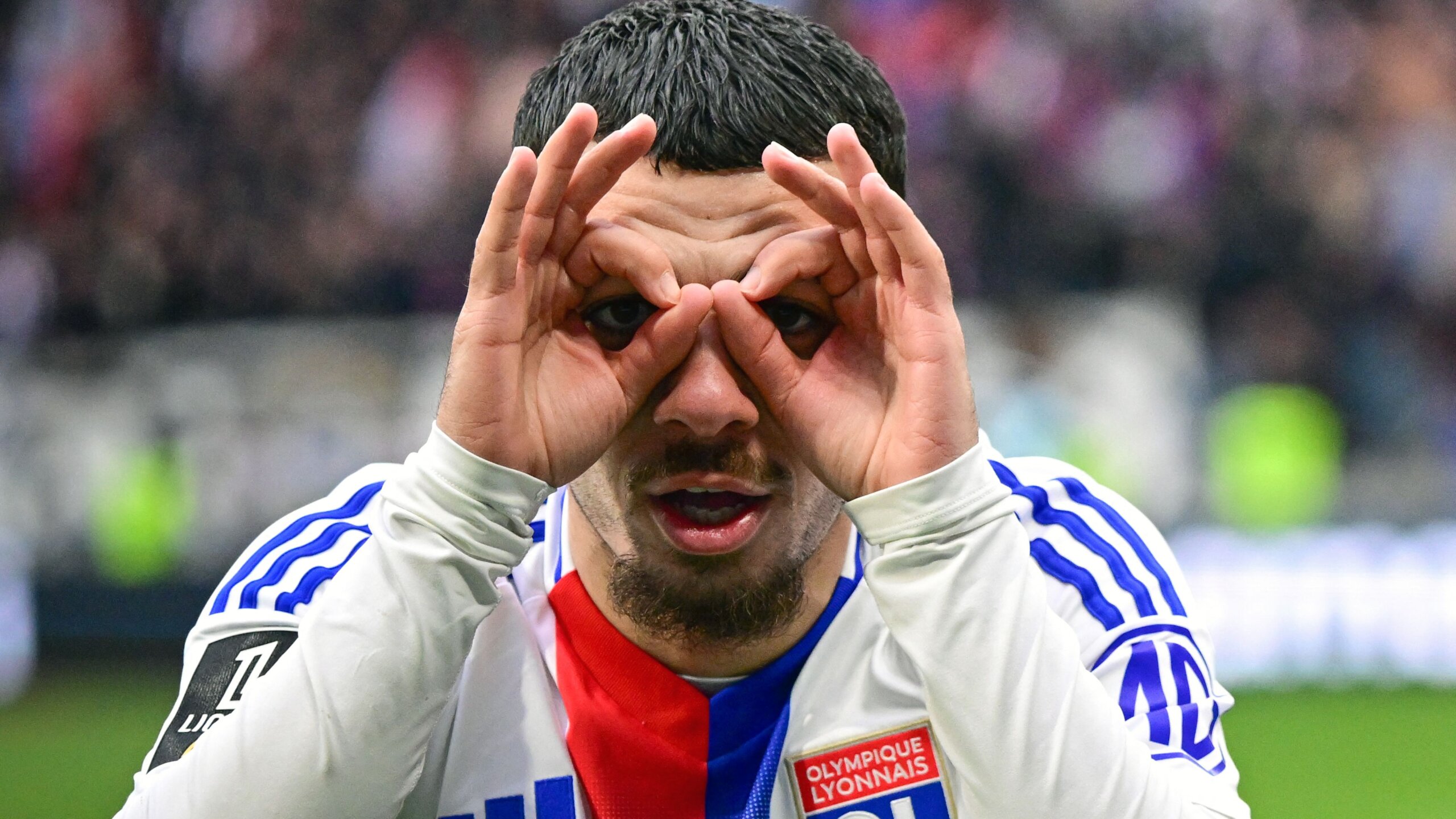 Brentford Transfer Hopes Dashed as Mikautadze Stays at Lyon 1 GettyImages 2204881385 scaled
