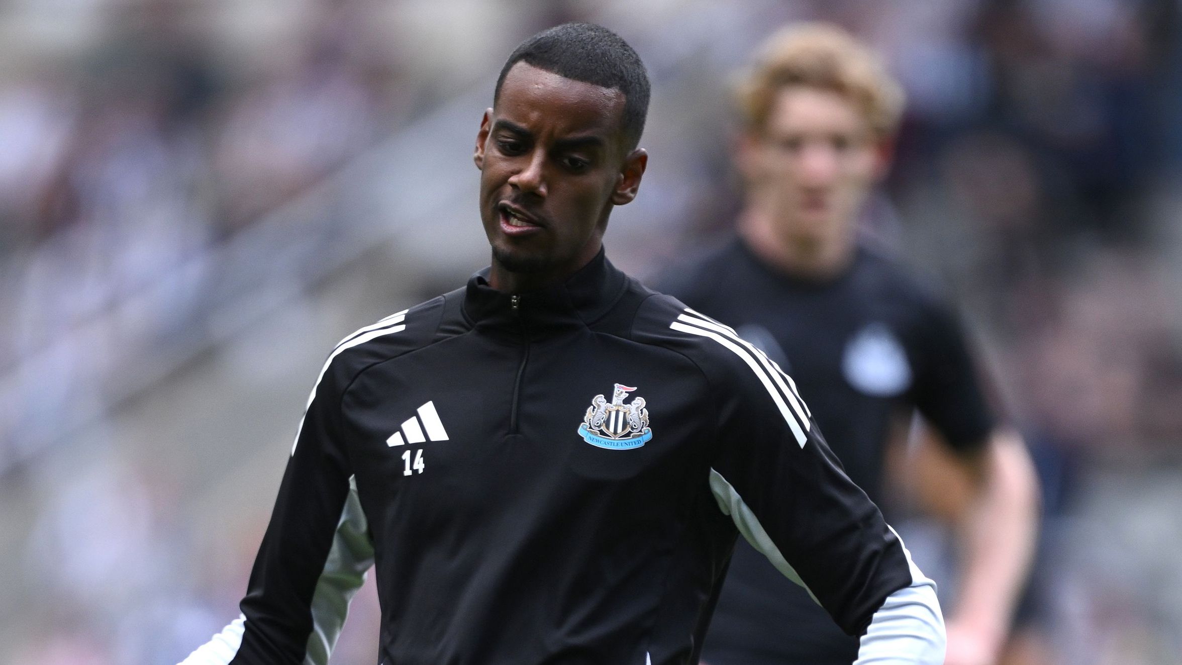 Alexander Isak Misses Newcastle Friendlies Amid Liverpool Transfer Rumors 10 GettyImages 2217089545
