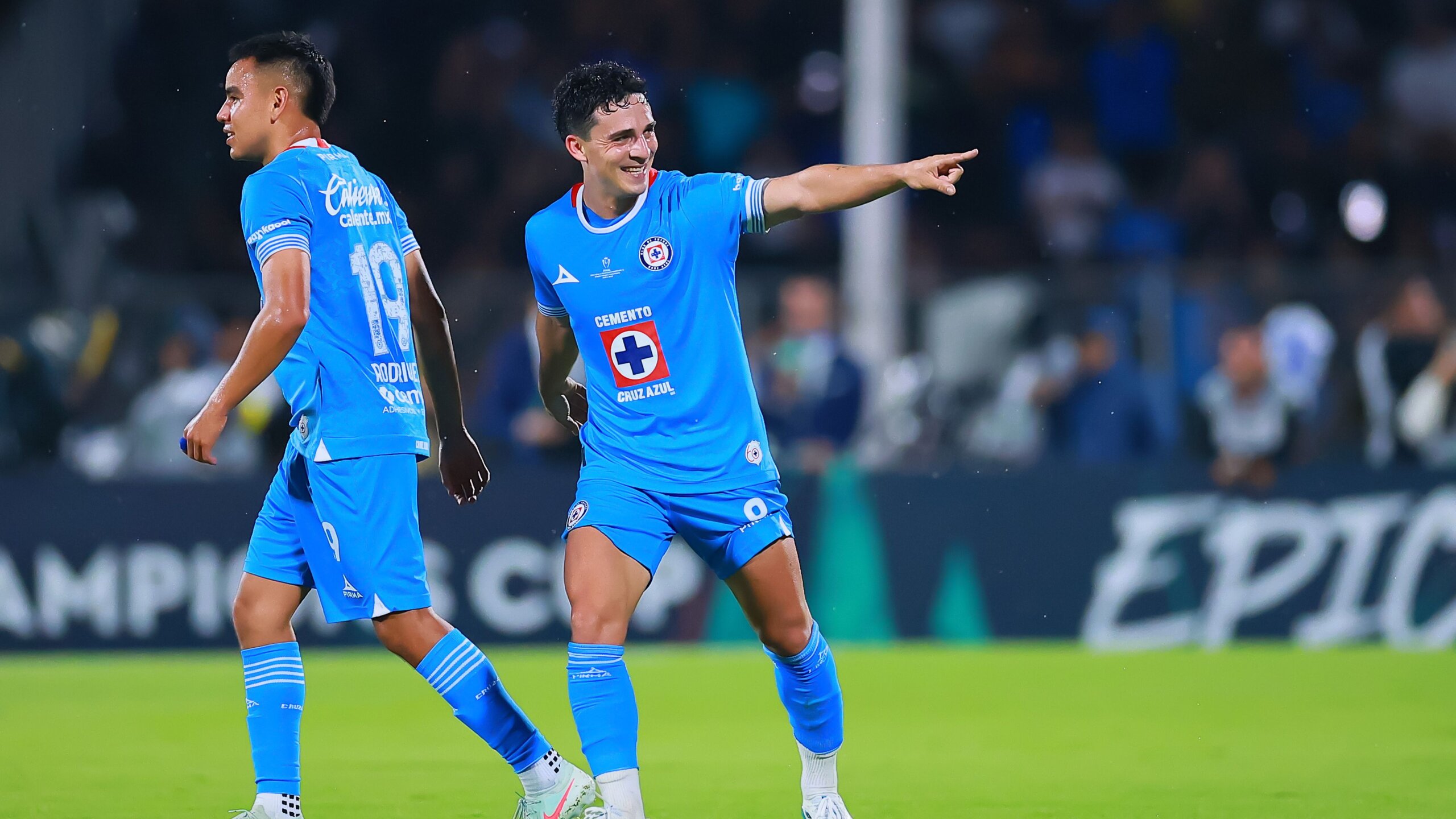 Faravelli Signs New Contract Extension With Cruz Azul 1 GettyImages 2218164107 scaled
