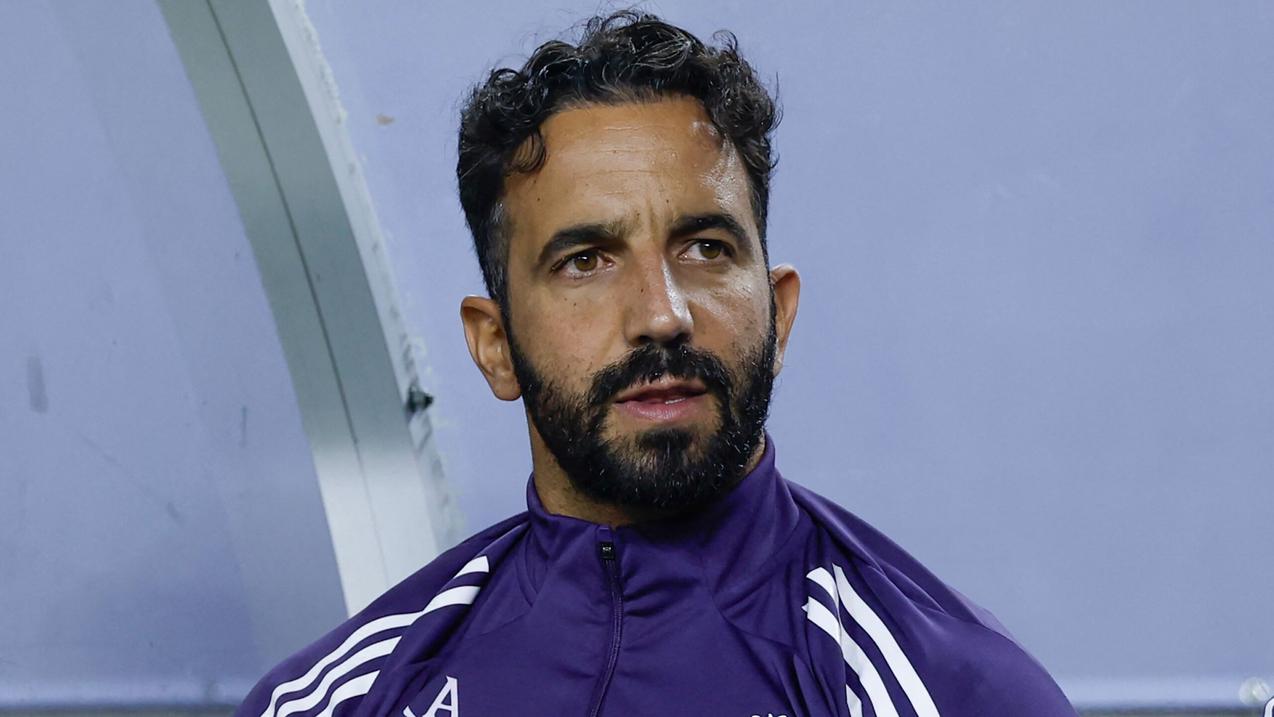 Man Utd Fan Launches GoFundMe to Aid Baleba Transfer Pursuit 10 GettyImages 2227114601 scaled