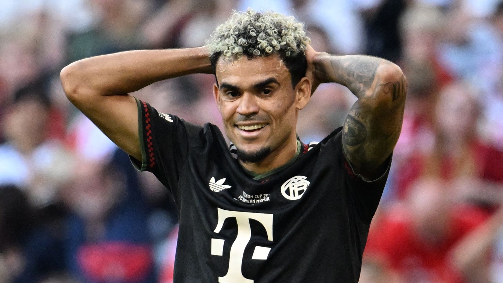Bayern Munich's €75m Luis Diaz Transfer Sparks Debate 10 GettyImages 2228213300