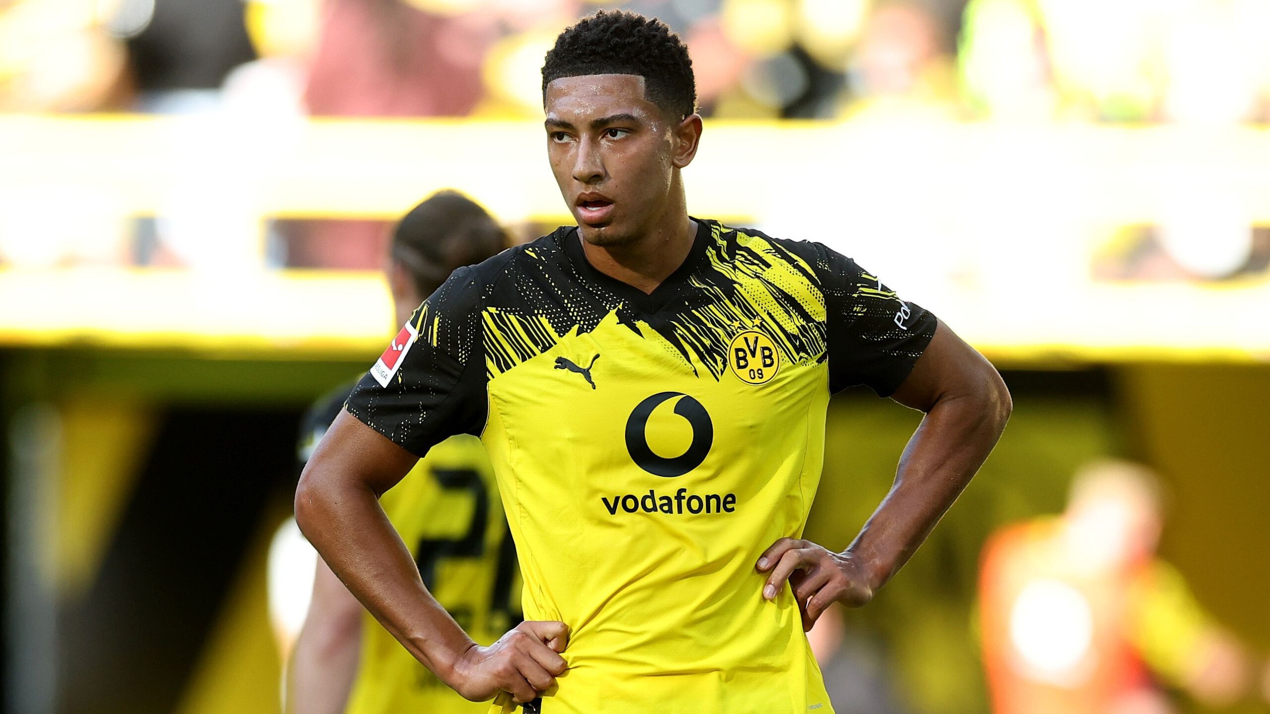 Borussia Dortmund Clarifies Stance After Jobe Bellingham Family Incident 3 GettyImages 2229531629 scaled