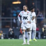 Vojvoda Targets Neymar Revival at Santos 2 GettyImages 2230652891
