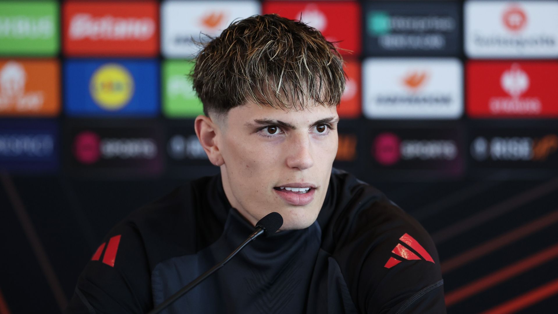 Man Utd Set £50m Price Tag on Garnacho Amid Chelsea Interest 2 garnacho