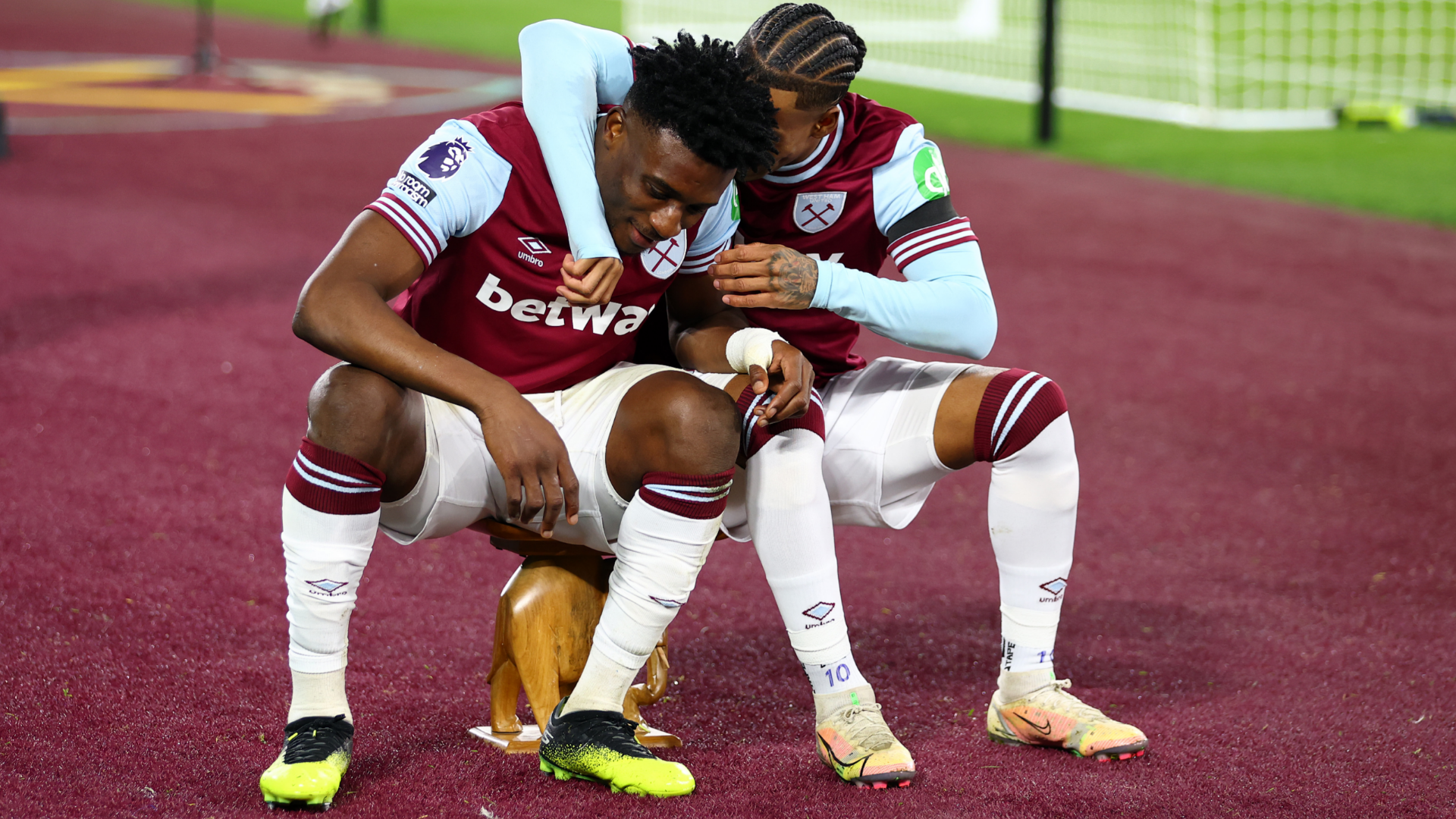 Kudus Reunited With Wooden Elephant After Tottenham Move 4 GOAL20 20Blank20WEB20 20Facebook20 202025 09 14T143030.166