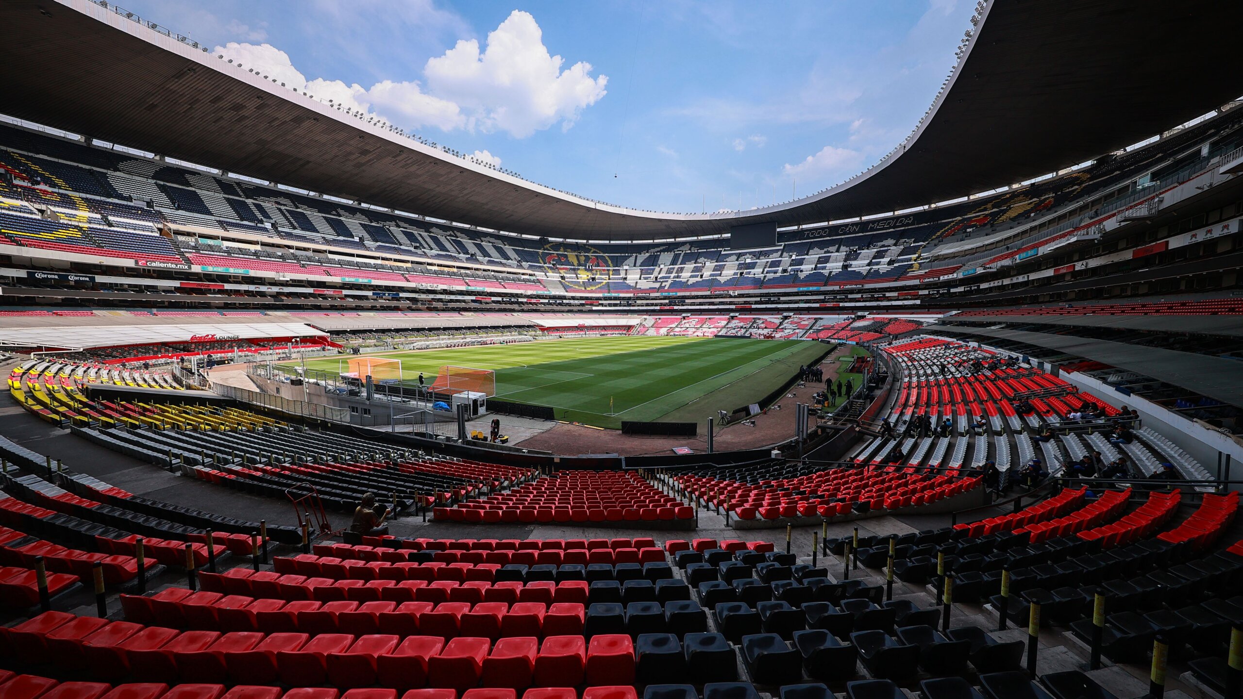 Estadio Azteca Stadium Guide: Your Complete 2026 World Cup Visit Plan 3 GettyImages 2153595595 scaled