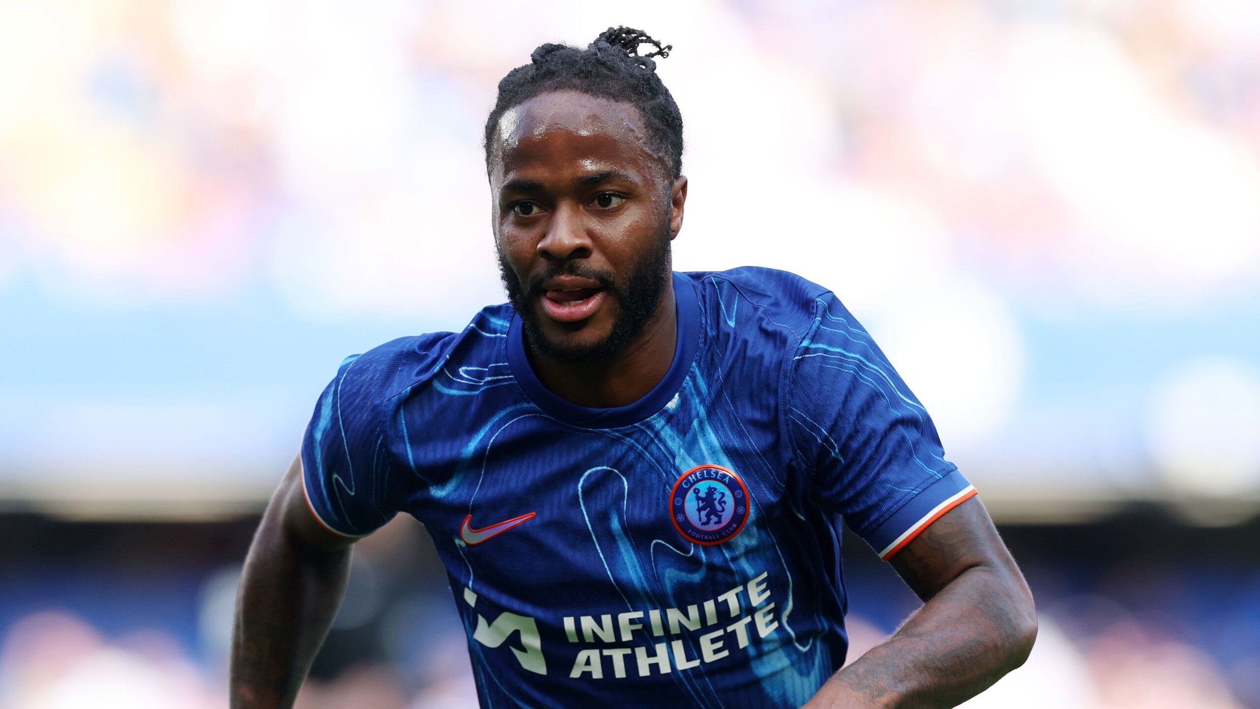 Bayern Munich’s Sterling Bid Rejected as Chelsea Star Stays Put 2 GettyImages 2166413026 2 scaled