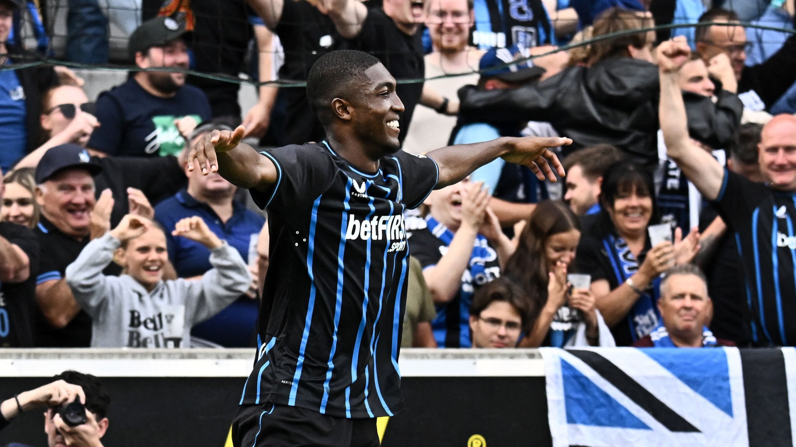 Chelsea, Aston Villa & Inter Battle for Joel Ordonez Transfer 3 GettyImages 2226607208 scaled