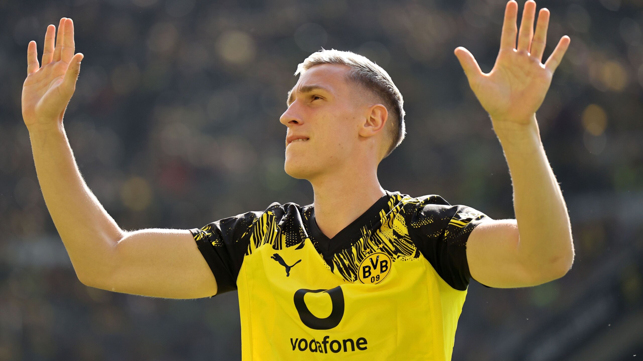 Dortmund Tactical Switch Fuels Schlotterbeck’s Optimism 5 GettyImages 2229432884 scaled