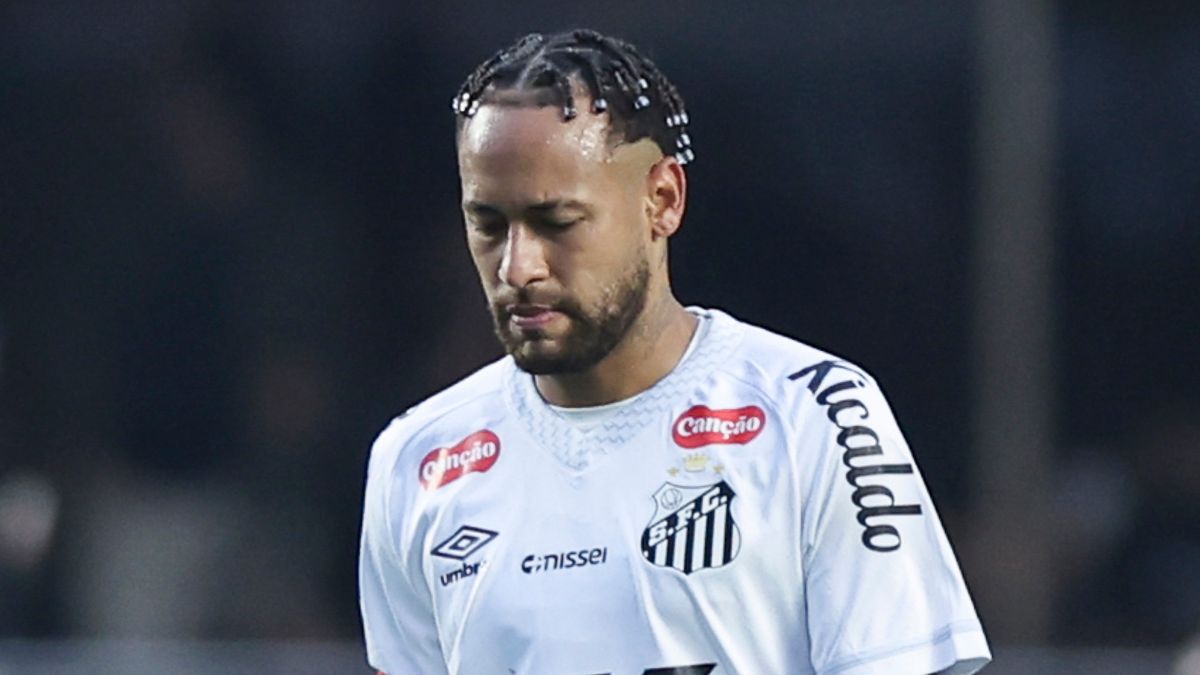 Neymar Snubbed by Ancelotti: Ronaldinho Backs Brazil Return 8 GettyImages 2230652892