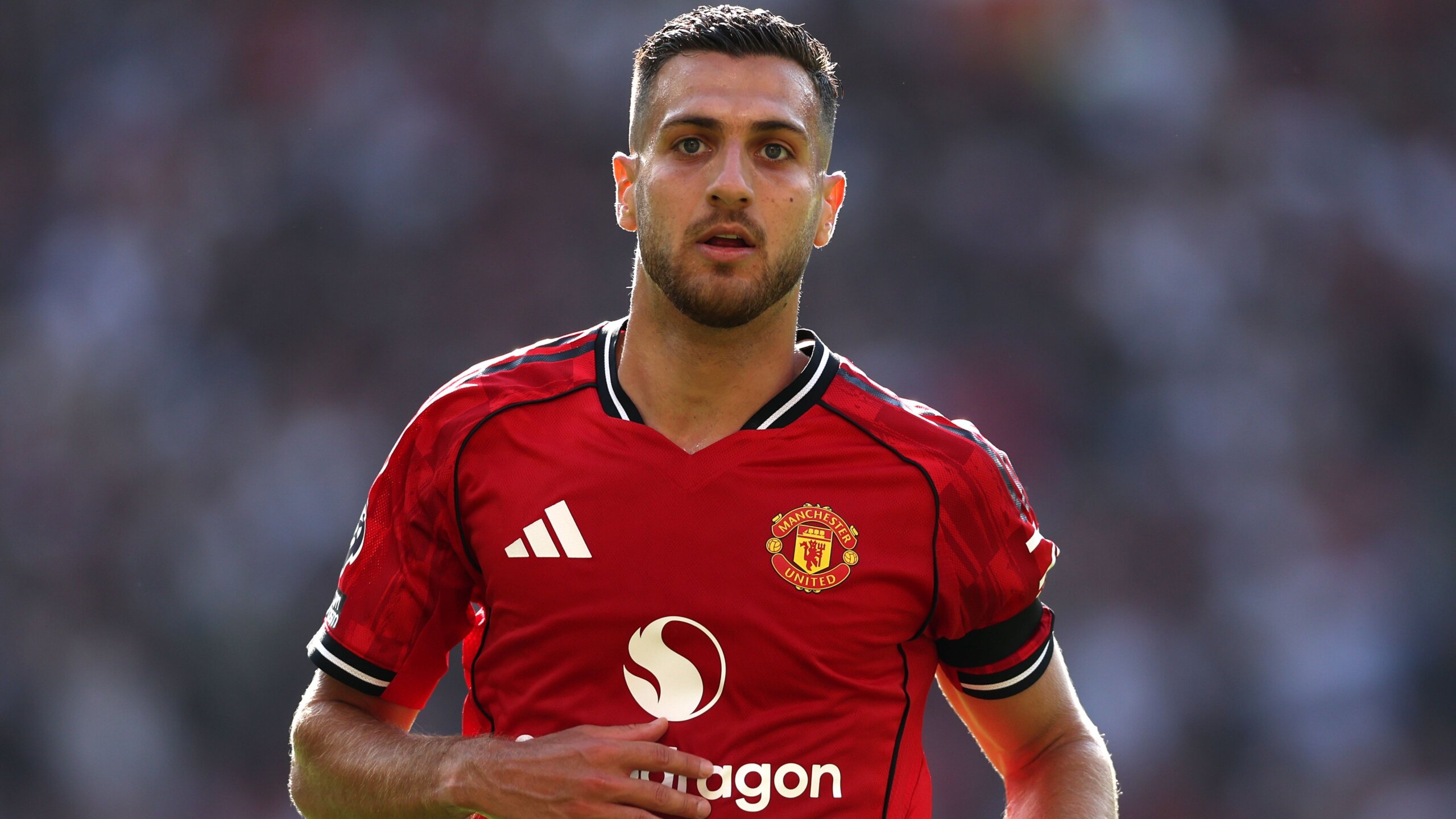 Dalot Injury Adds to Manchester United's Growing Concerns 4 GettyImages 2230733092 scaled