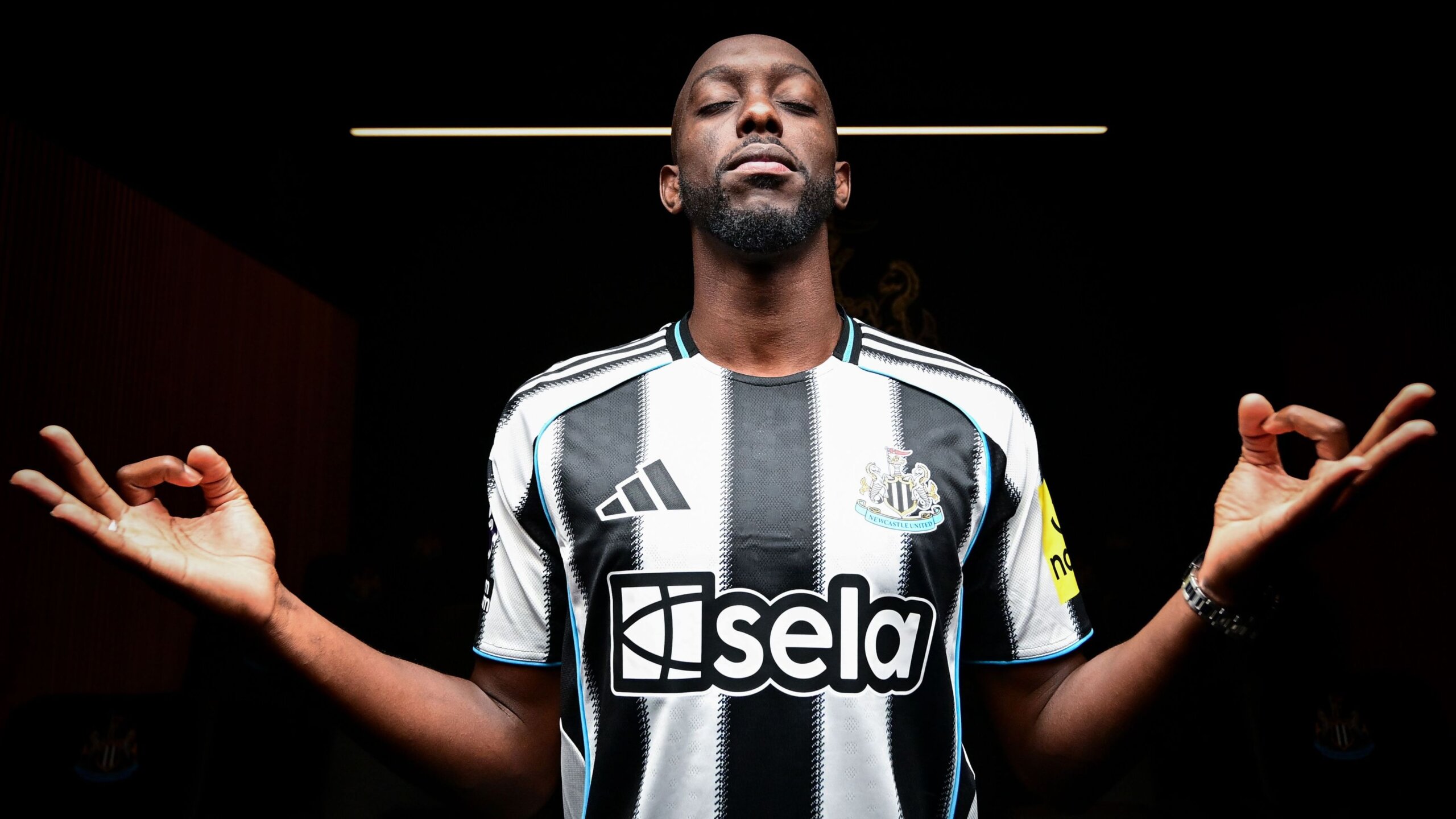 Newcastle Face Major Setback as Yoane Wissa Suffers Indefinite Injury 7 GettyImages 2233246366 scaled