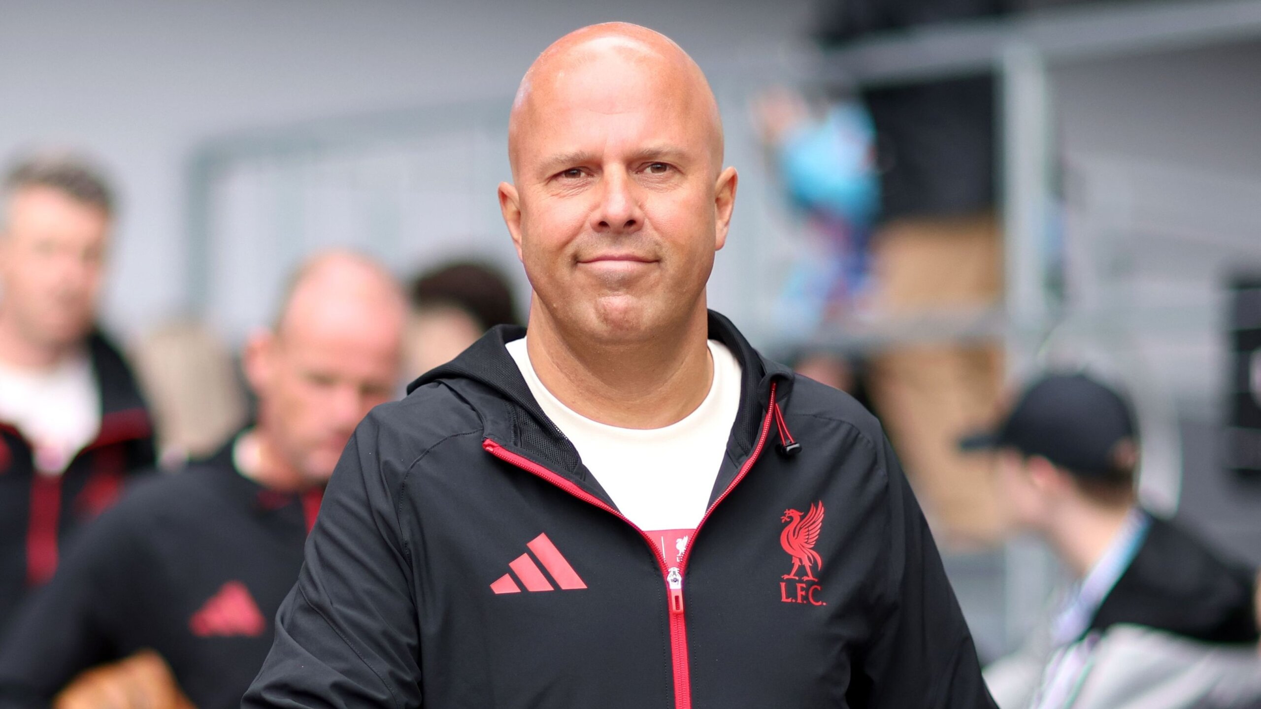 Slot Cites Wissa Injury in Isak Debut Delay Decision 1 GettyImages 2235352171 scaled