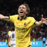 Modric Shines as AC Milan Coach Applauds Midfield Maestro 2 GettyImages 2235429892
