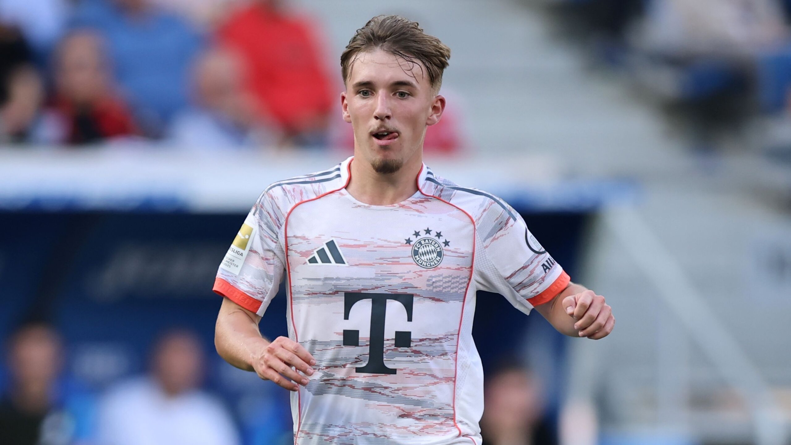 Bayern Munich Wonderkid Faces First Major Criticism After Debut 9 GettyImages 2236694000 scaled