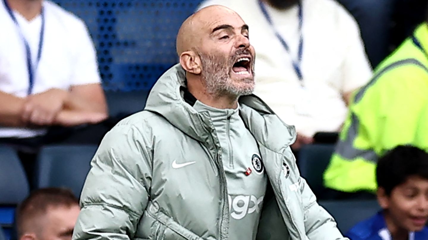 Chelsea Owners' Dressing Room Visit Explained by Maresca 7 GettyImages 2237342839