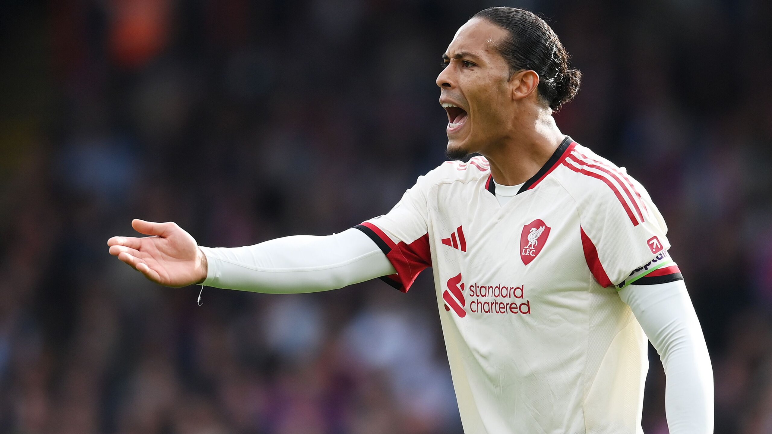 Van Dijk Criticizes Liverpool After Crystal Palace Defeat 3 GettyImages 2237712890 scaled