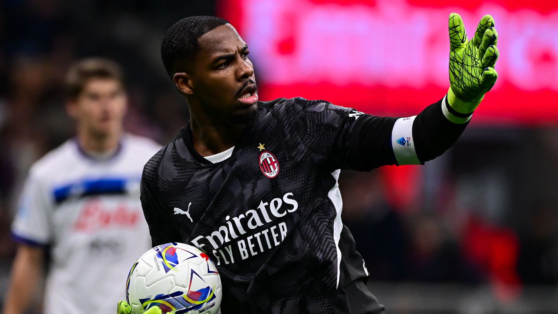 Maignan Injury Blow Leaves AC Milan Facing Key Selection Dilemma 6 news 1 pc