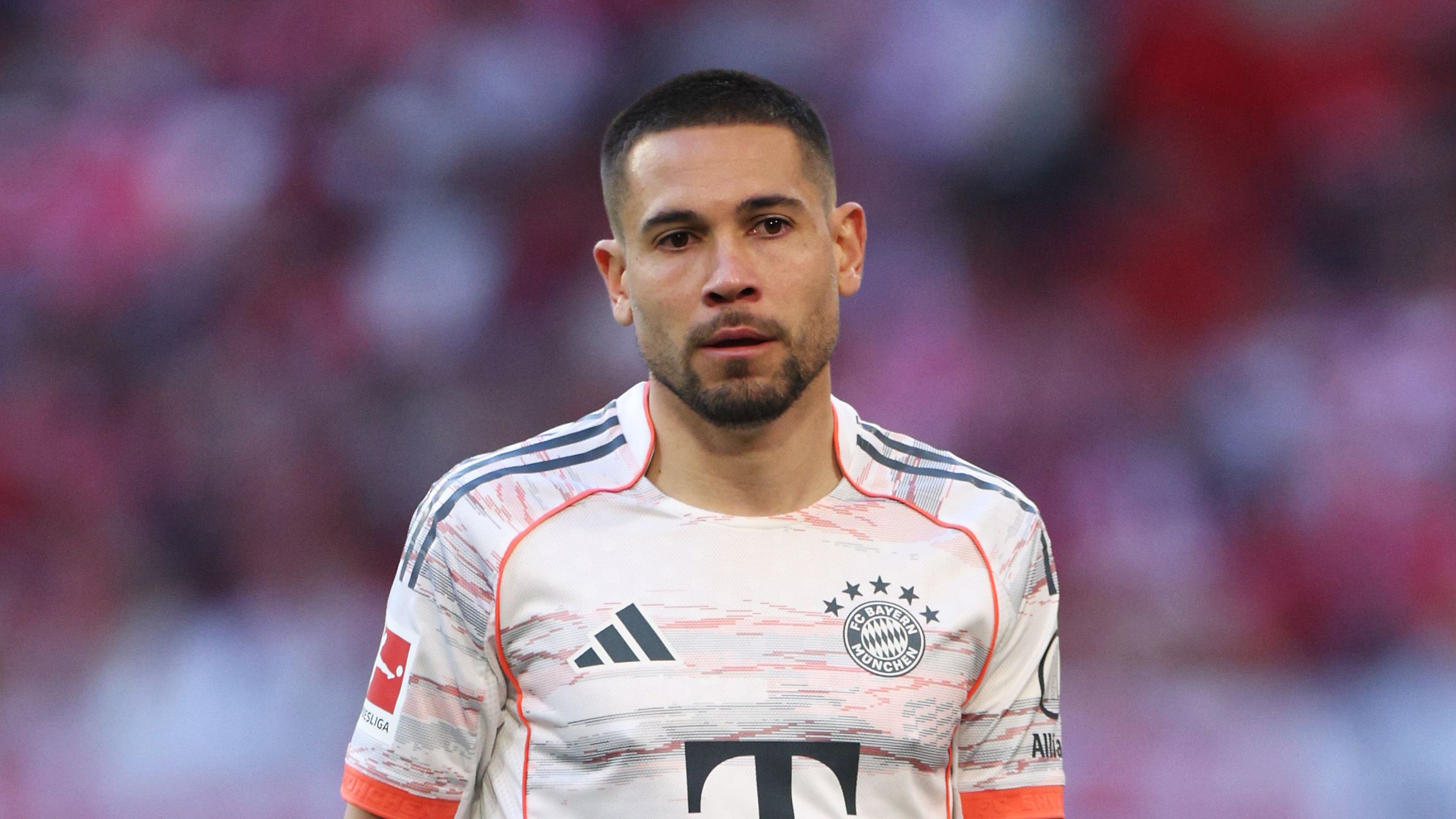 Bayern Munich Left-Back Raphael Guerreiro Set for Summer Exit 6 GettyImages 2214475386