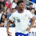 Soccer Juggling Showdown: USMNT’s Alex Freeman vs Texas Football’s Hero Kanu 3 GettyImages 2234695781