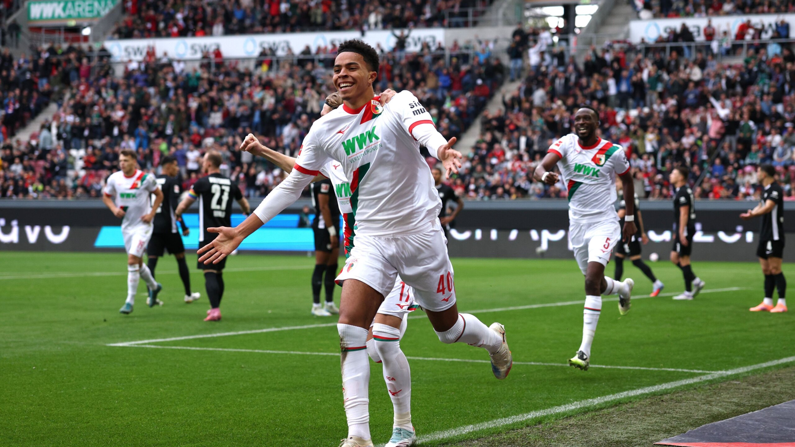 Noahkai Banks Shines with First Bundesliga Goal in Augsburg Win 5 GettyImages 2239159024 scaled