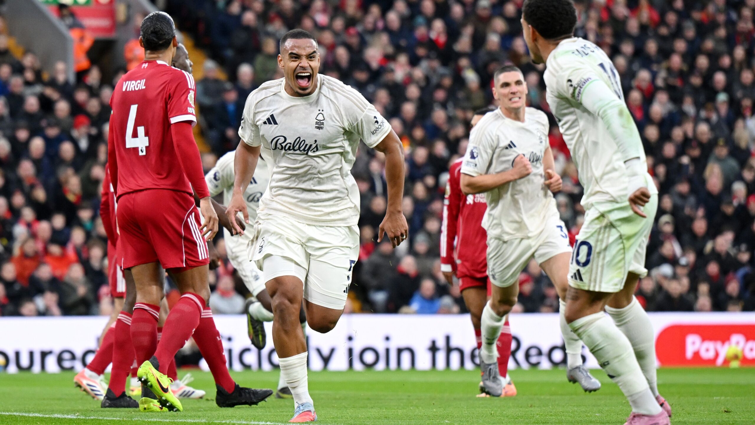 VAR Controversy Dominates Liverpool vs Nottingham Forest Showdown 7 GettyImages 2247941063 scaled