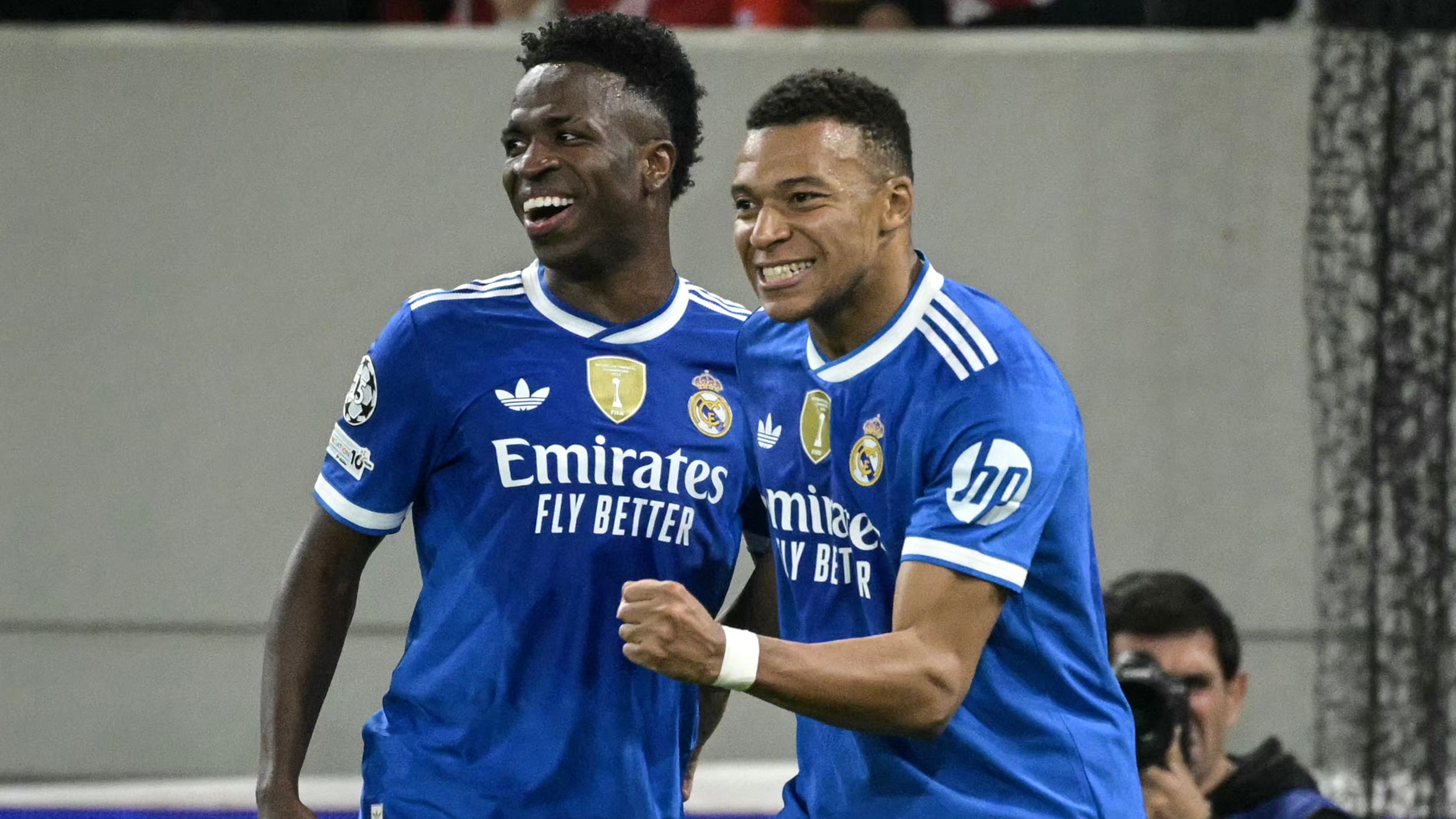 Mbappe Hat-Trick Stuns Olympiacos in Champions League Thriller 1 GettyImages 2247996497