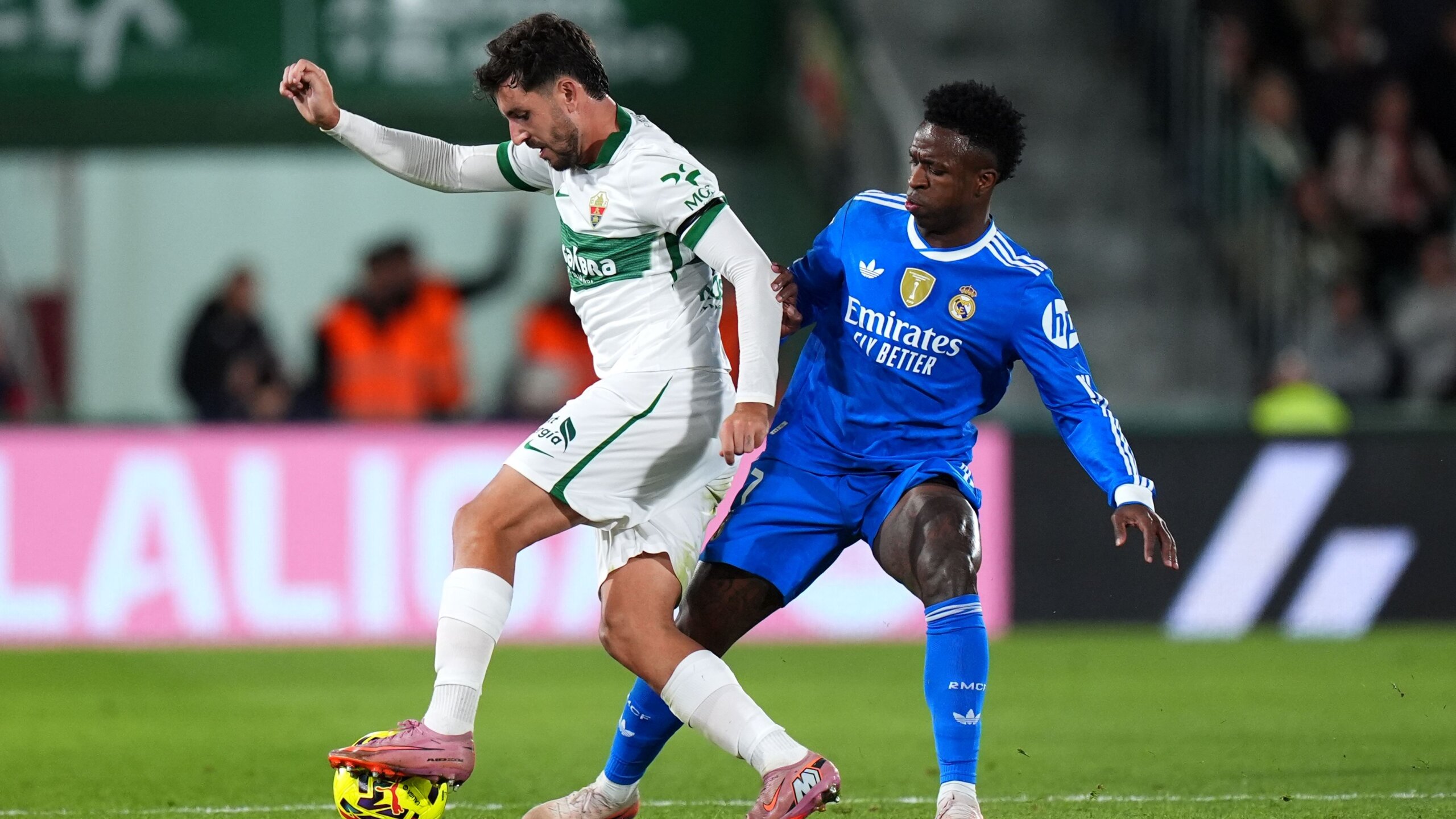 'I was gutted' - Refereeing decision ahead of Real Madrid equaliser leaves Elche coach outraged as Vinicius Jr accused of ‘clear foul’ 4 GettyImages 2248116033 scaled
