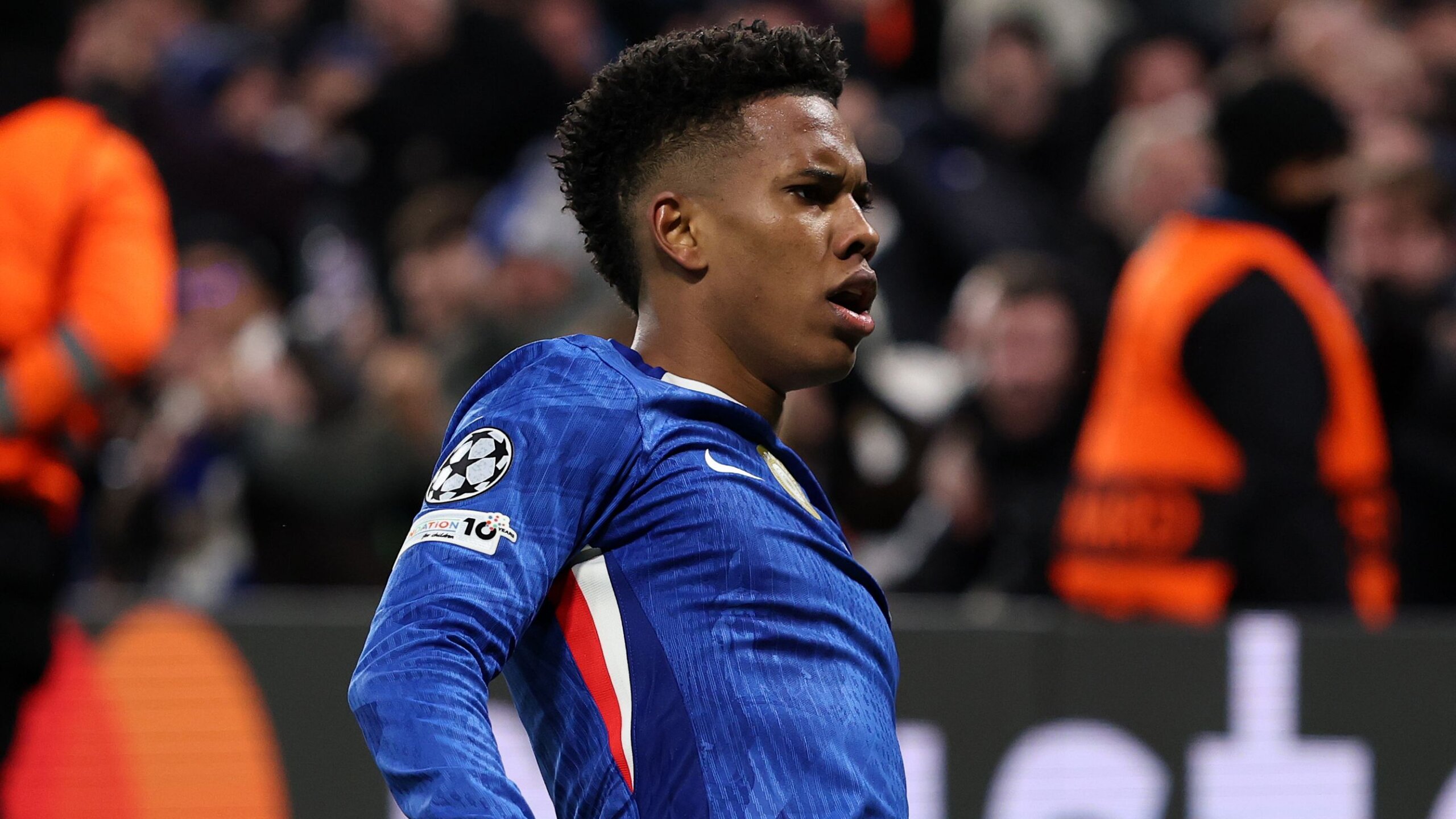 Estevao Willian Shines as Chelsea Crush Barcelona 3-0 1 GettyImages 2248432007 scaled