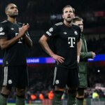 Bayern Munich Chief Praises Vincent Kompany After Arsenal Defeat 2 GettyImages 2248617120
