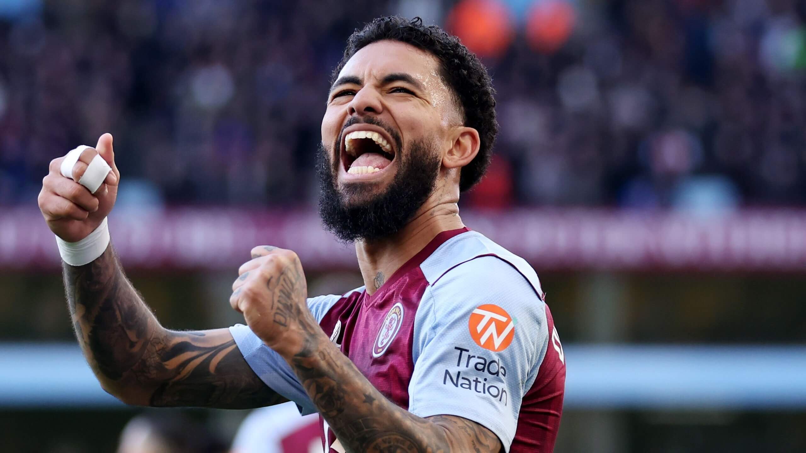 Douglas Luiz Returns to Aston Villa to Bolster Midfield Depth 1 GettyImages 2035431696 scaled
