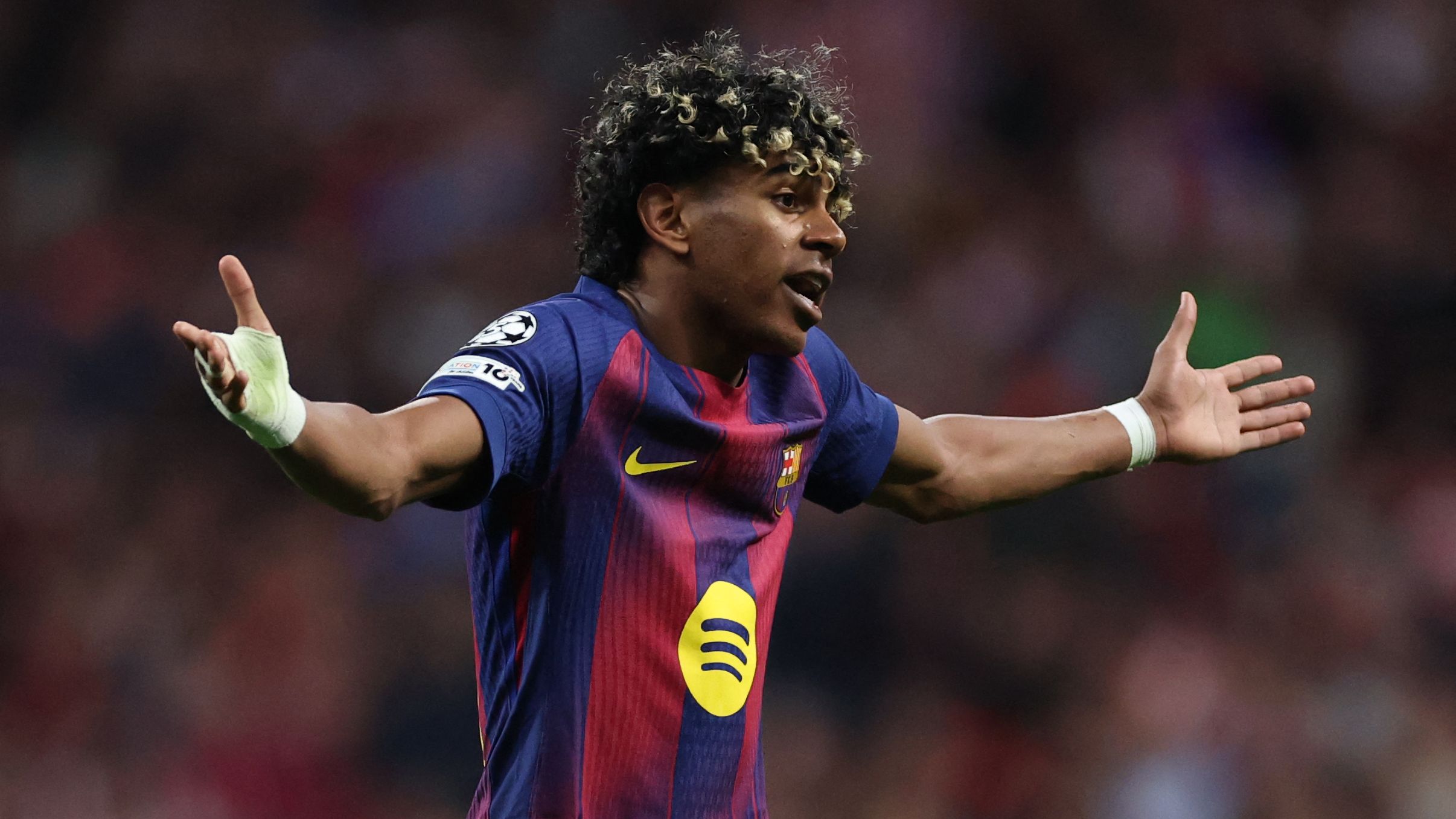 Barcelona Star Lamine Yamal Faces Overuse Warning from Gullit 8 GettyImages 2270864315