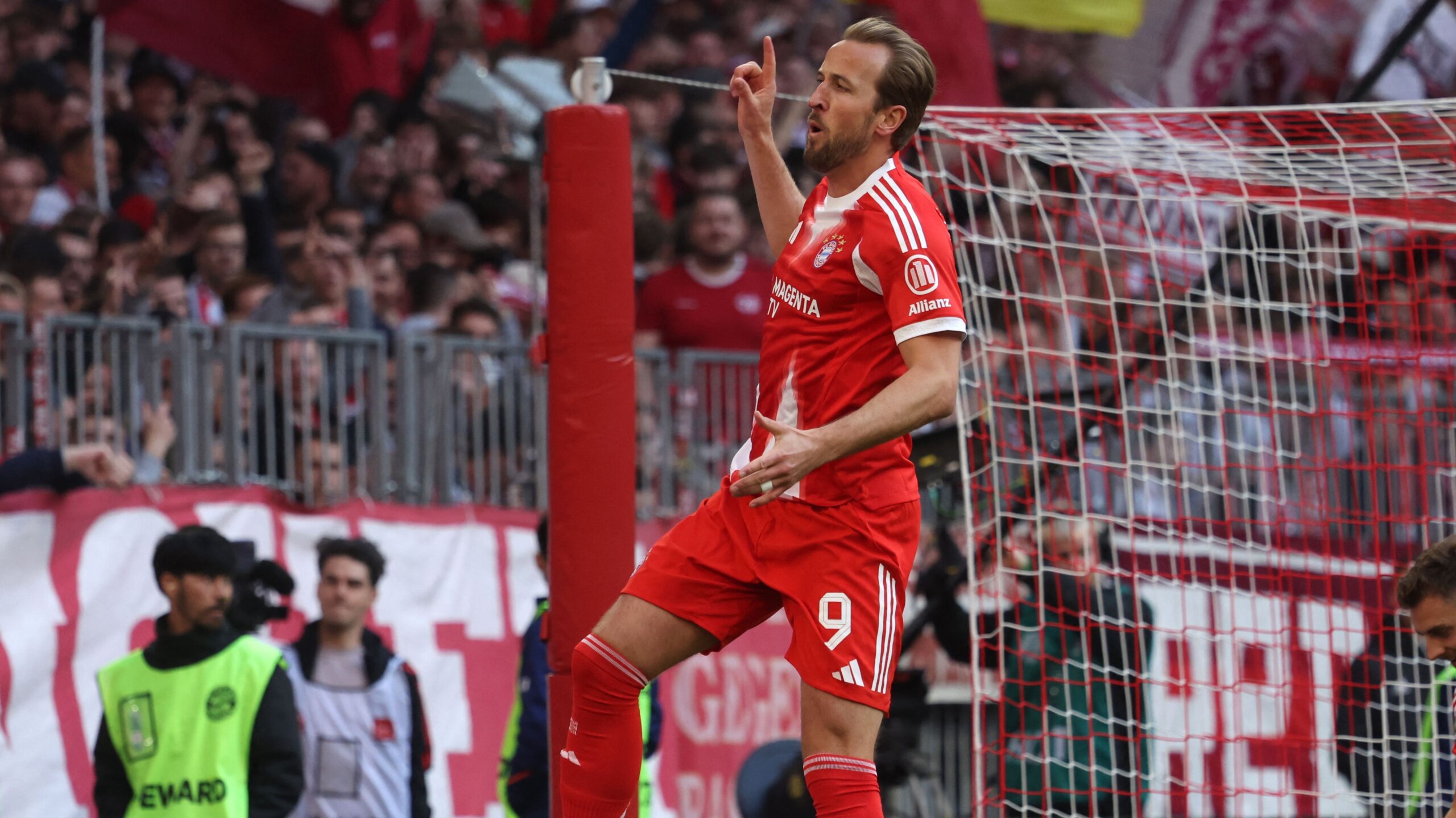 Bayern Munich Clinch Bundesliga Title as Harry Kane Shines 6 GettyImages 2271548829 scaled