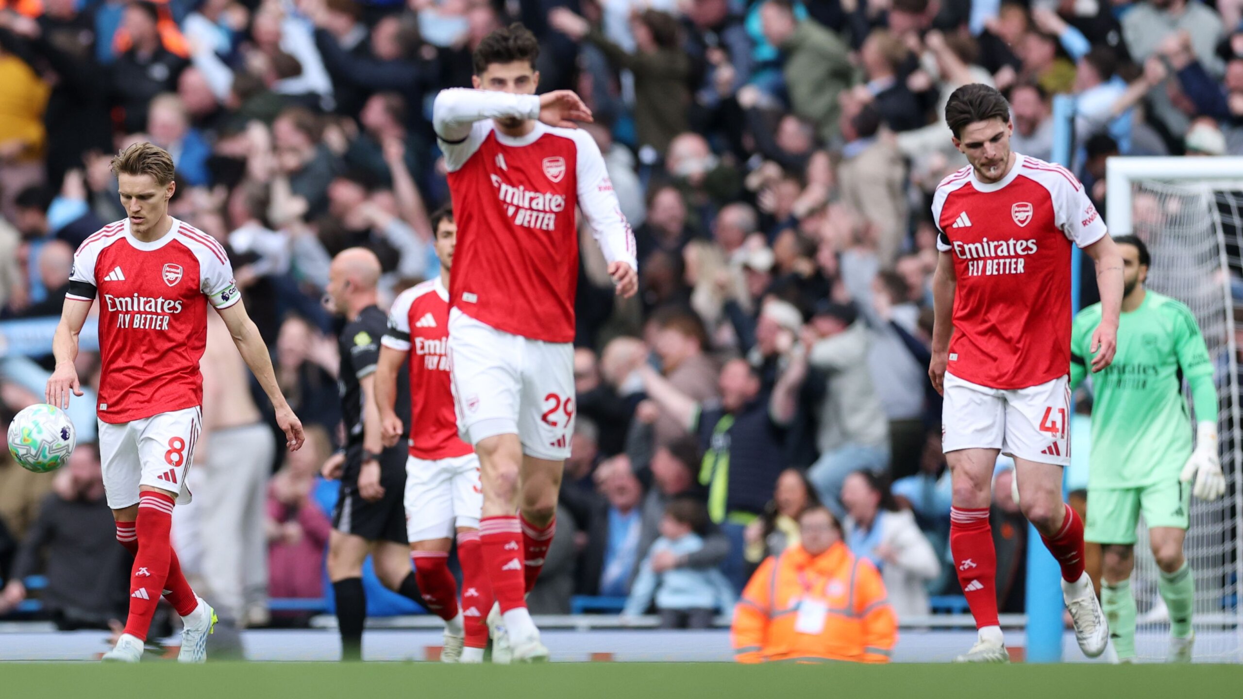Arsene Wenger: Arsenal Title Hopes Still Alive After City Loss 4 GettyImages 2272063966 scaled