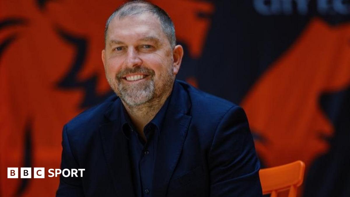 Salford’s new boss Peter Cklamovski brings a data-led pedigree shaped in Japan 1 008edeb0 6a7f 11f1 8546 8f19e4fe30f4