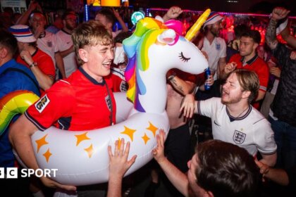 England fans in Boston weigh up World Cup atmosphere after Scotland’s lead 6 3ccea340 6f09 11f1 8e1d bbbb1017d210