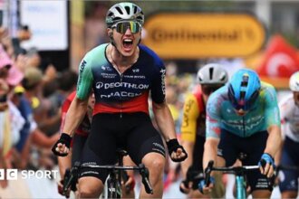 Olav Kooij wins chaotic sprint finish on Tour de France stage five after late crash 5 327a0730 7aea 11f1 94d8 c95634a95d3e