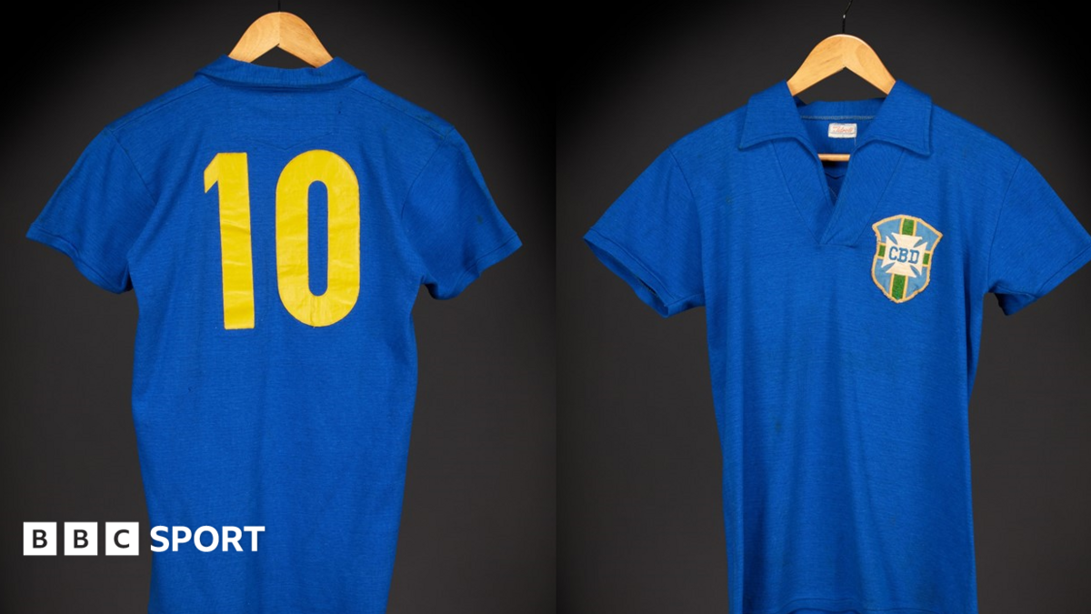 Pele 1958 World Cup final shirt sells for $4.9m at Sotheby's auction 1 ba8b9540 8151 11f1 badc afcab3cff8b6