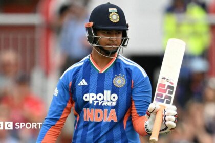 Vaibhav Sooryavanshi, 15, makes India debut in defeat to England at Old Trafford 5 f836fa80 77b3 11f1 a777 2740d50846c8